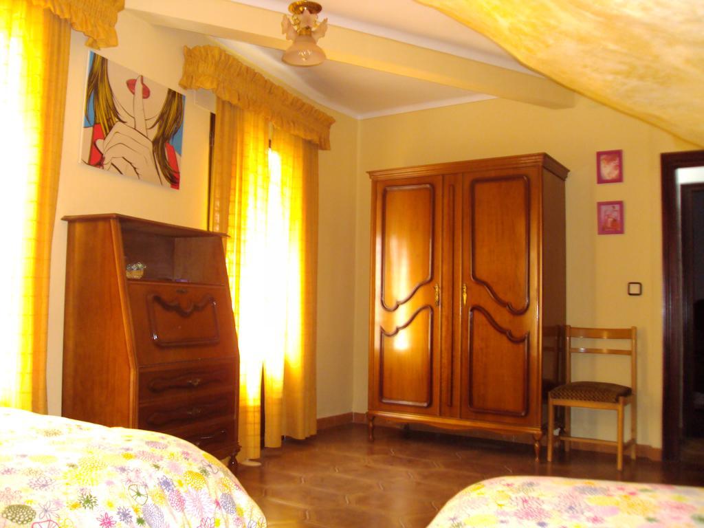 Casa Rural Cuevas Del Sol Setenil De Las Bodegas Номер фото